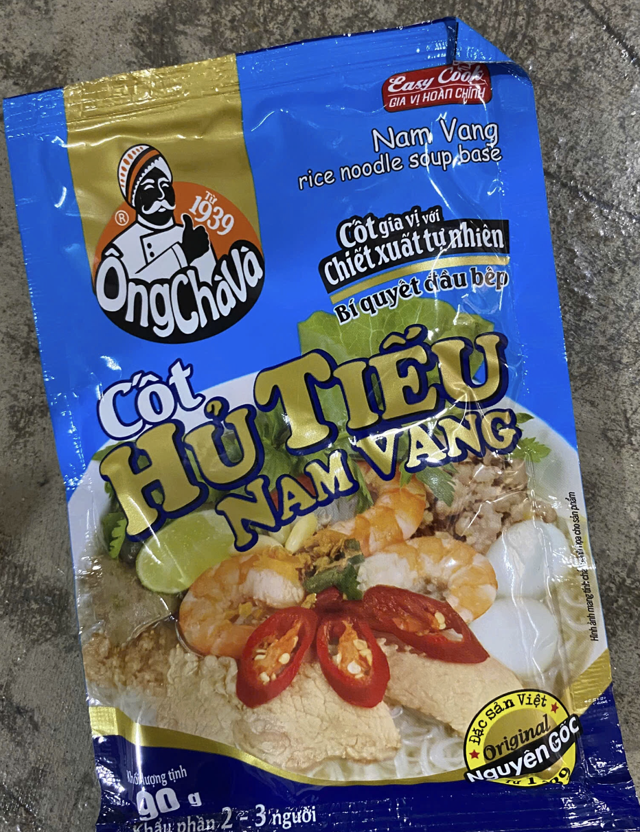 Cốt hủ tiếu ông chà và 20 gói x 90g